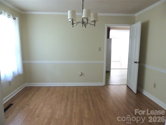 Photo - 131 Holbrook St