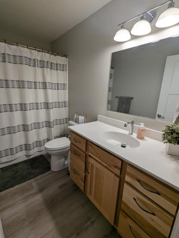 3 Reserve Ct
