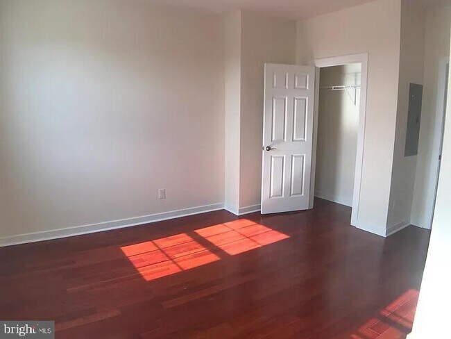 Photo - 2631 W Girard Ave Unit 2