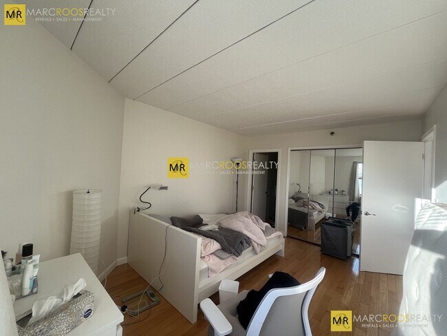 Photo - 1933 Commonwealth Ave Unit 504