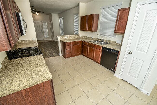 Photo - 30507 Ginger Trace Dr