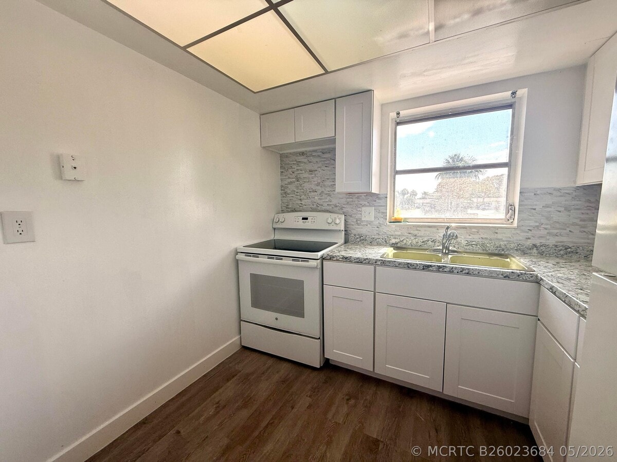 Photo - 2854 Crosley Dr E Unit J