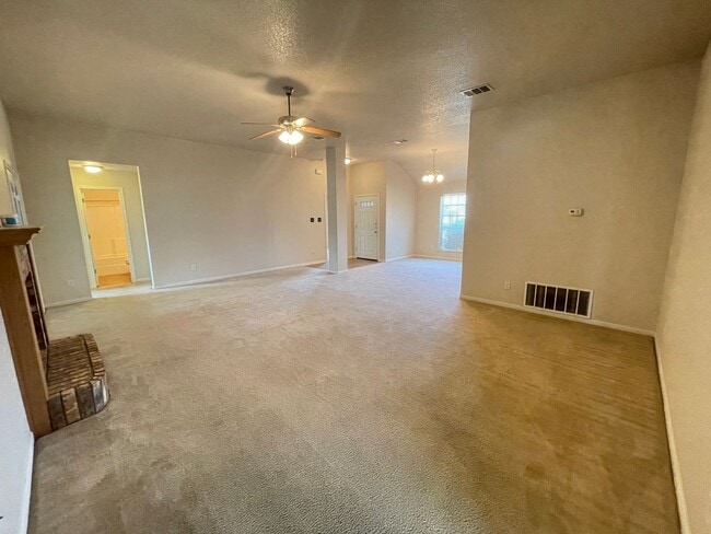 Photo - 4-Bedroom House for Rent in Killeen