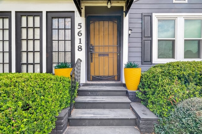 Photo - 5618 Belmark St