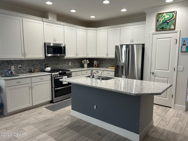 Photo - 402 Tiki Ter