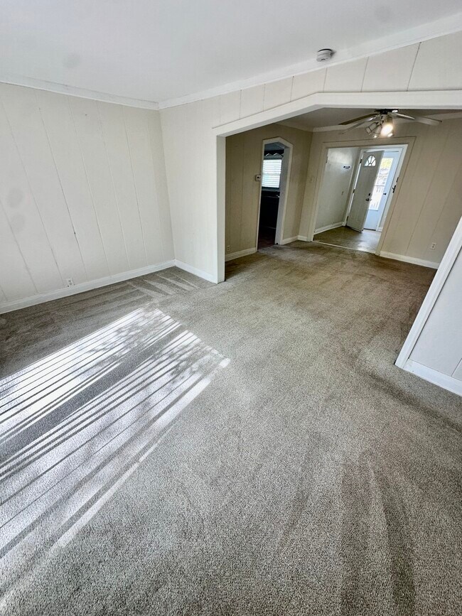 6 N Pistakee Lake Rd