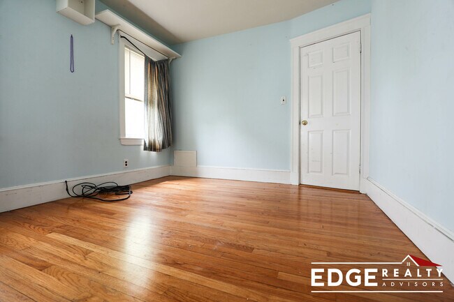 Photo - 24 Lyne Rd Unit 2