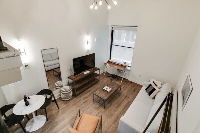 Photo - 150S S Independence Mall W Unidad ID1060948P