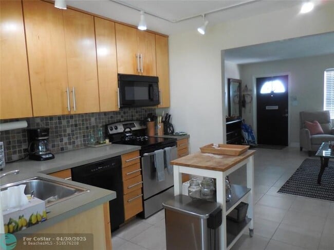 Photo - 3050 NW 1st Ave