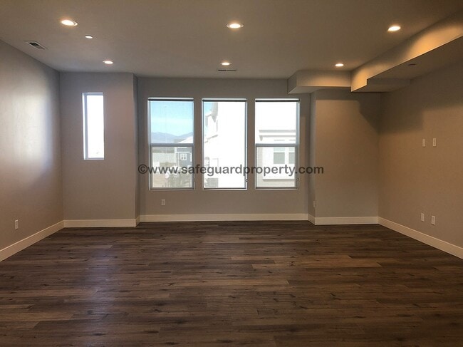 Photo - Stunning Draper Townhome with Beautiful View