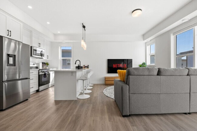 Photo - 2117-2181 81 St S W Unit ID1314525P