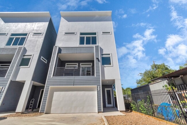 Building Photo - 4715 Independence Hts Ln