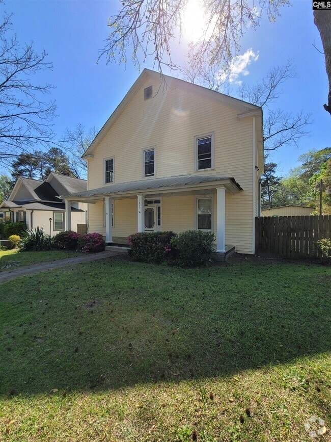 Building Photo - 3805 Lamar St Rental