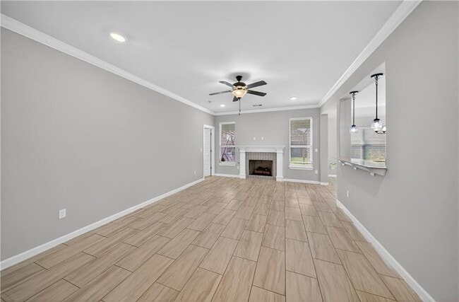 Photo - 440 Willow Dr