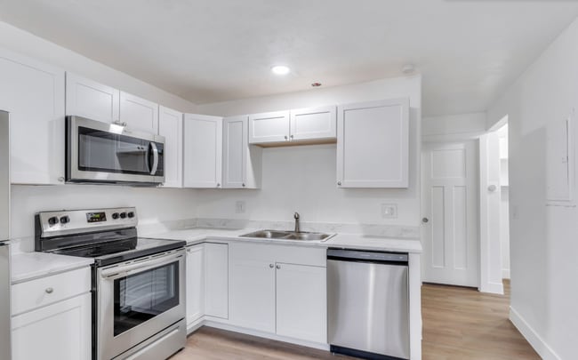 1794 Shannon Cir Unit 70 B