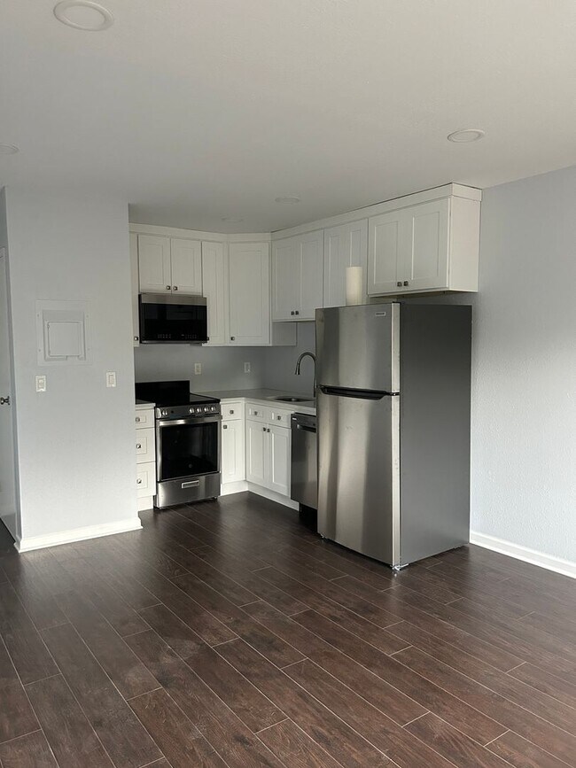 Photo - 1 Bedroom Condo in Hackensack