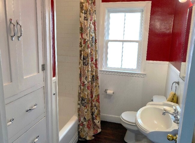 Photo - Quaint 3 Bed, 2 Bath Home