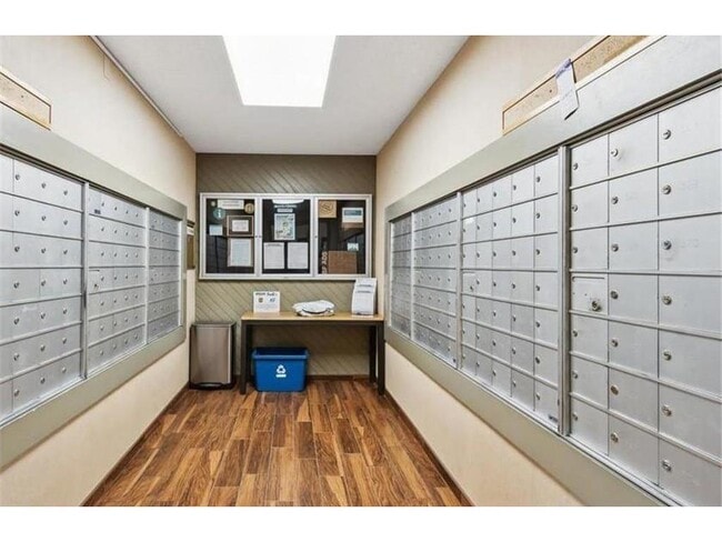 Photo - 1601 N Innsbruck Dr Unit 319