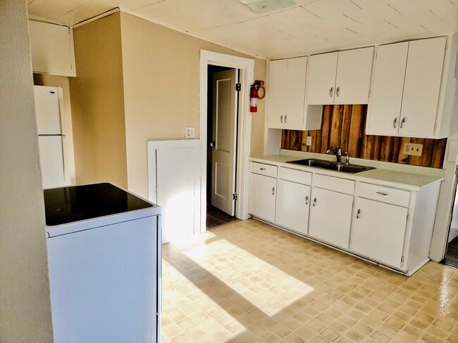 Photo - 1229 5th Ave