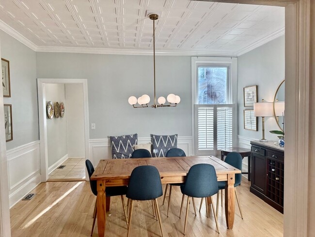 Photo - SPACIOUS 3 BED BROWNSTONE with PARKING, YARD and 2 DECKS!