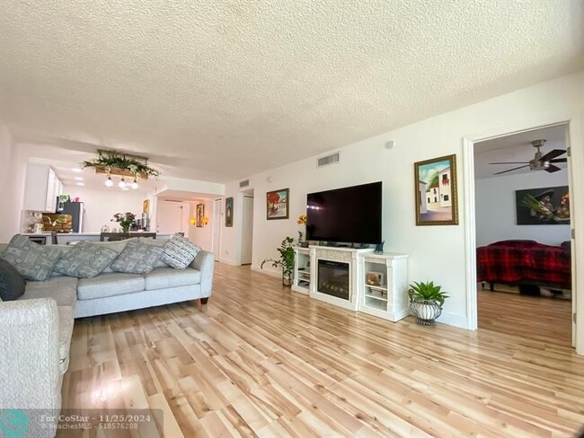 Photo - 3080 N Course Dr Condo Unit 304