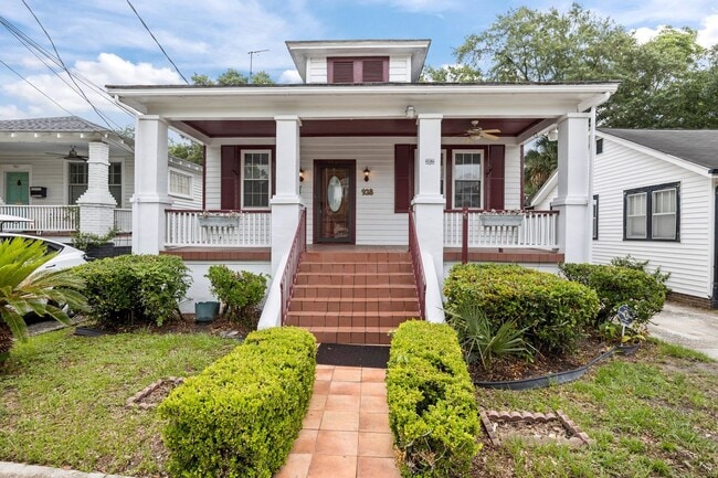Incredibly Well Maintained & Beautiful Hom... - Incredibly Well Maintained & Beautiful Hom... House