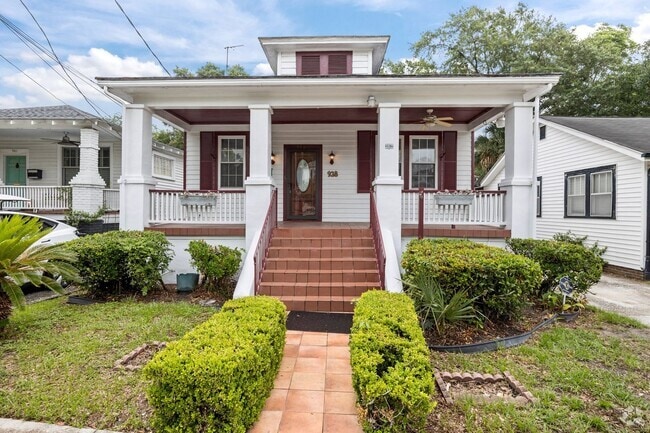 Building Photo - Incredibly Well Maintained & Beautiful Hom... Rental
