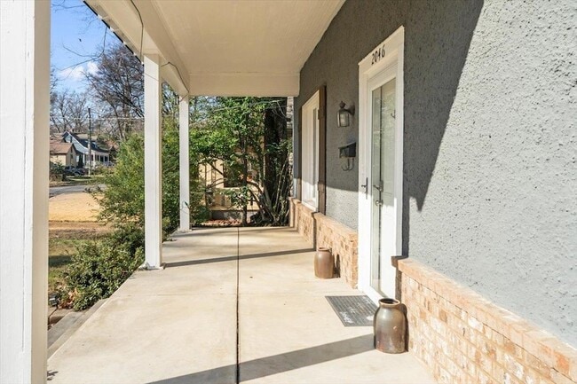 Photo - 2046 Courtland Pl