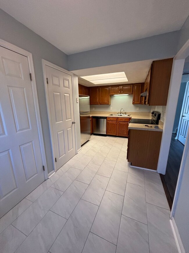 Photo - 119 Sterling Ct