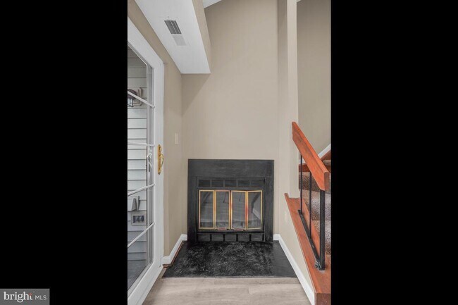 Photo - 1625 Carriage House Terrace Unidad C