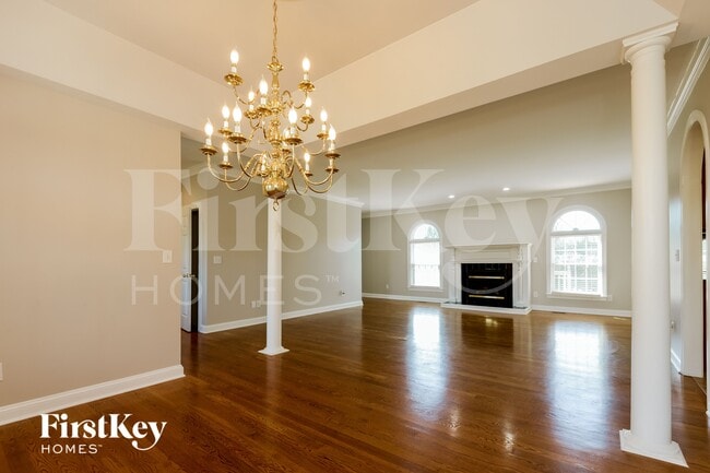 Photo - 121 Sawgrass Ln N