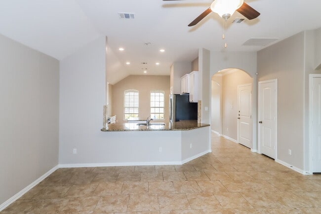 Photo - 1913 Chimney Dr