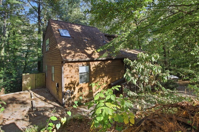 Photo - 2459 Clairmont Rd NE