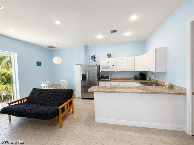 Photo - 10919 Parnu St