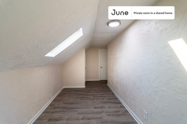 Photo - Room in Shared 6 bed/2 bath home Unit F