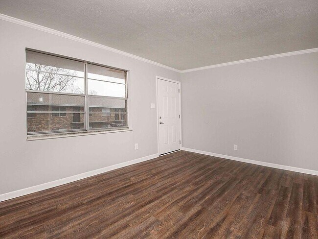 Photo - 609 E Inskip Dr