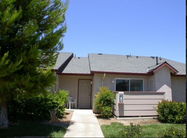 Photo - Carrington Pointe Apartments