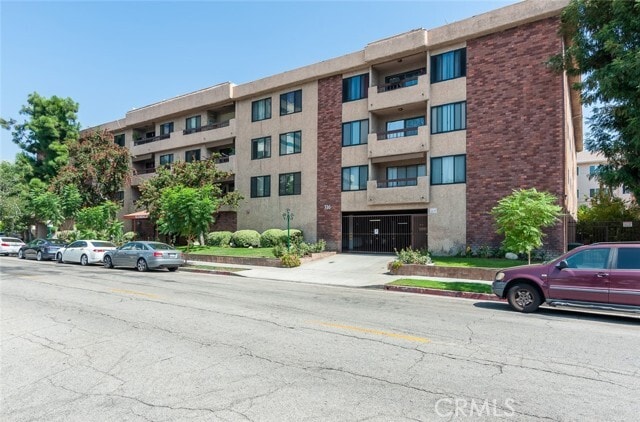 Building Photo - 316 N Maryland Ave Unit 307 Rental