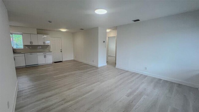Photo - 3141 NW 14th St