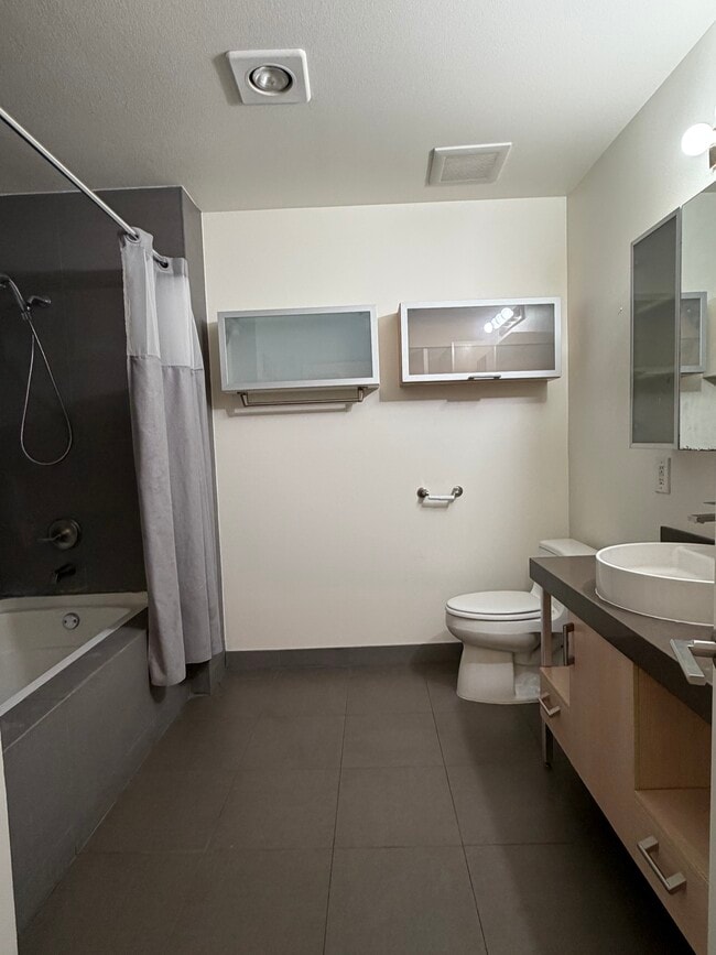 Photo - 1234 Wilshire Blvd Unit 115