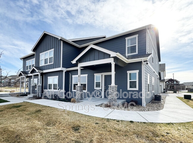 Building Photo - 6755 Carriage Meadows Dr