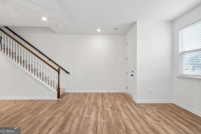 Photo - 1637 Winpost Ln NW