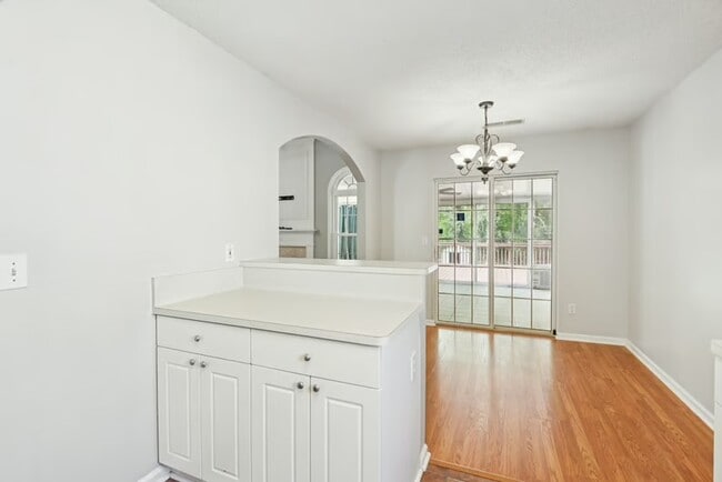 Photo - Cherokee Court Apartments