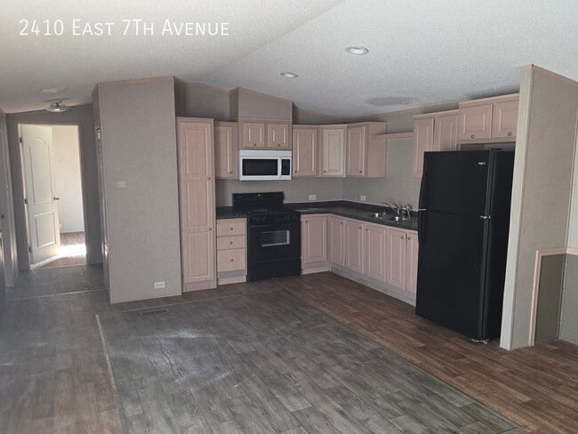 Photo - 2410 E 7th Ave