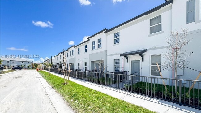 Photo - 12476 SW 248th St