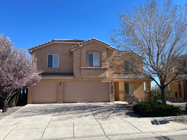 Photo - 9620 Sundoro Pl NW House