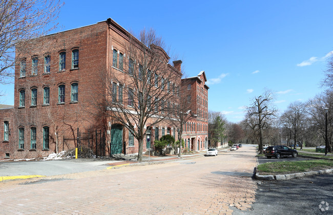 Hinckel Brewery Development LLC - Hinckel Brewery Development LLC Apartamentos