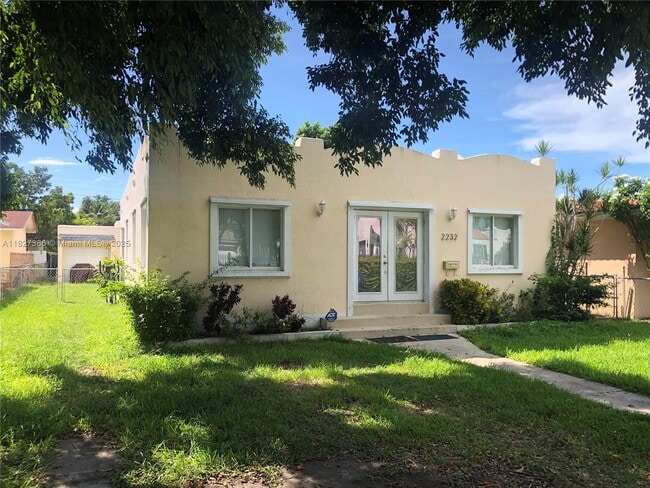 Photo - 2232 SW 11th St Casa