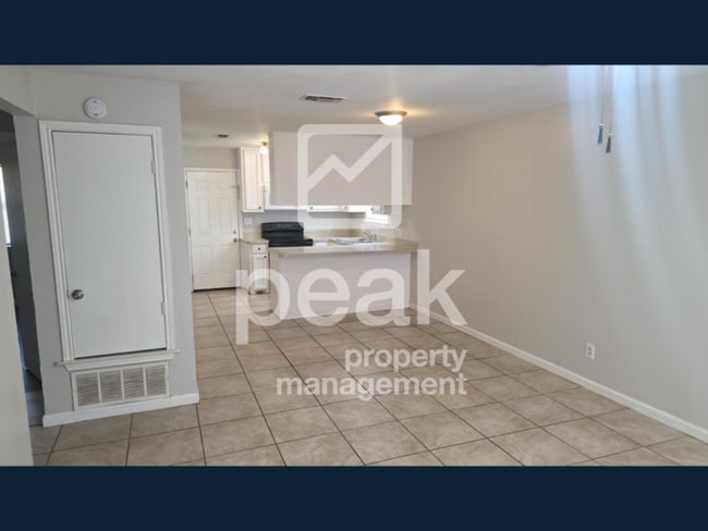 Building Photo - $1,199 2 Bed, 1 Bath for Rent in Weatherfo... Rental