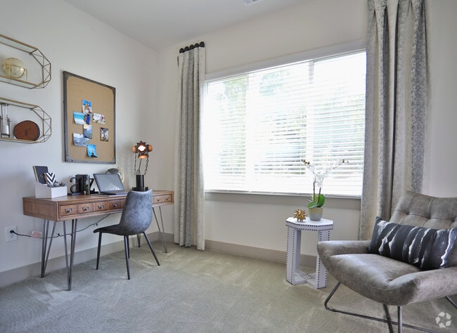 2BR, 2BA - Deluxe